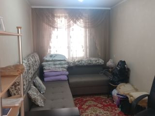 Vînzare apartament cu 2 camere la Ciorescu ! foto 3