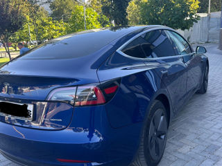 Tesla Model 3 foto 3