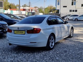 BMW 3 Series foto 7