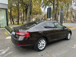 Skoda Superb foto 6