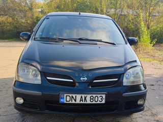 Nissan Almera foto 3