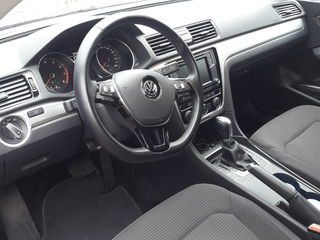 Volkswagen Passat foto 6