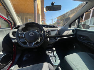 Toyota Yaris foto 10