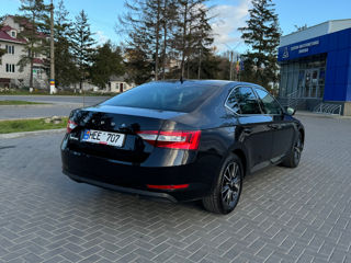 Skoda Superb foto 4