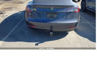 Tesla Model 3 foto 8