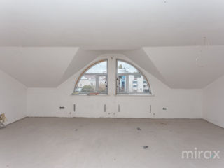 Apartament cu 4 camere, 338 m², Centru, Chișinău foto 9