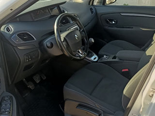 Renault Scenic foto 8