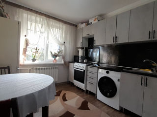 Apartament cu 2 camere, 52 m², Buiucani, Chișinău foto 3