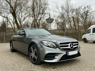 Mercedes E-Class foto 2