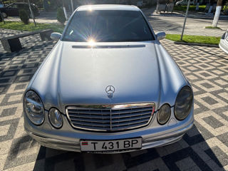 Mercedes E-Class foto 3