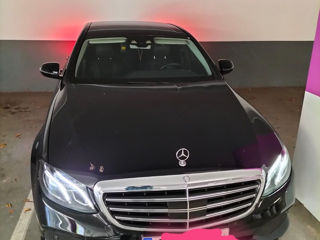 Mercedes E-Class foto 2