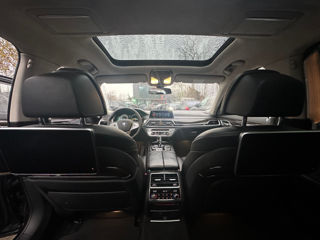 BMW 7 Series foto 14