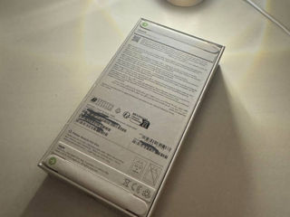 iPhone 16 sigilat 128GB foto 2