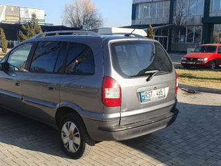 Opel Zafira foto 5