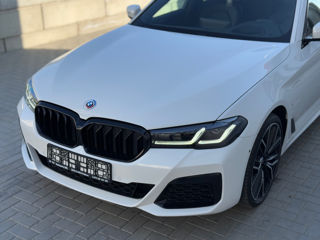 BMW 5 Series foto 15