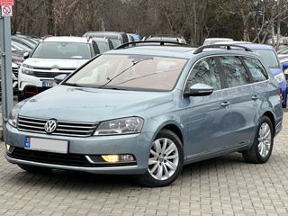 Volkswagen Passat foto 3