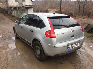 Citroen C4 foto 1