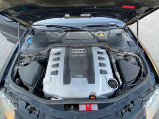 Audi A8 foto 10