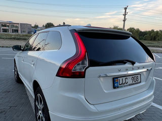 Volvo XC60 foto 6