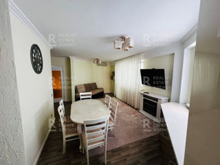 Apartament cu 2 camere, 50 m², Centru, Chișinău foto 3