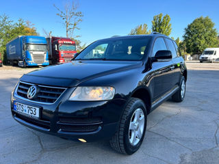 Volkswagen Touareg foto 2