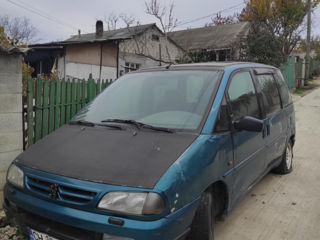 Peugeot 806