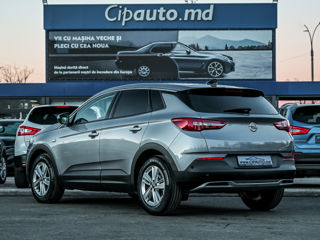 Opel Grandland X foto 2