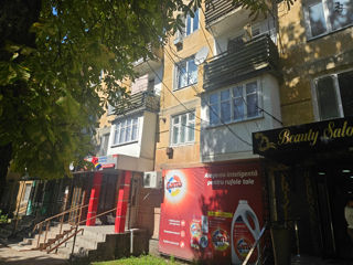 2-комн. кв., 52 м², 2/5 эт.