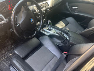 BMW 5 Series foto 7