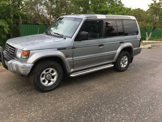 Mitsubishi Pajero foto 5