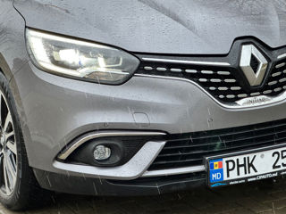 Renault Grand Scenic foto 2