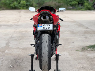 Honda CBR1000RR SC57 фото 2