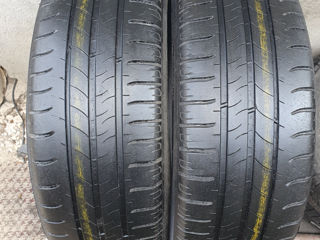 205/65/ R15- Michelin.