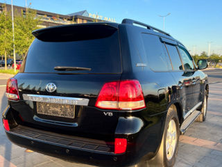 Toyota Land Cruiser foto 2