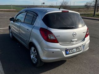 Opel Corsa foto 4