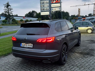 Volkswagen Touareg foto 2