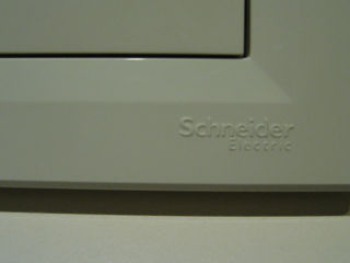 Продам TV-розетки schneider electric под антенный телевизионный штекер 3шт foto 2