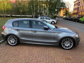 BMW 1 Series foto 1