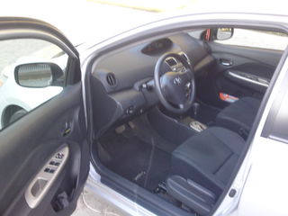 Toyota Yaris foto 4