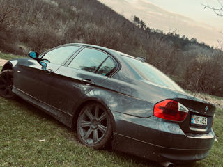 BMW 3 Series foto 5