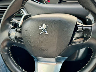 Peugeot 308 foto 18