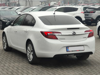 Opel Insignia foto 5