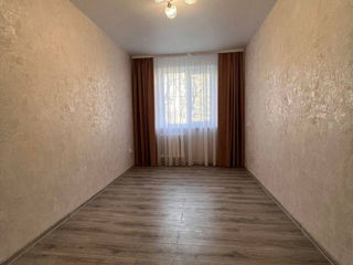 Apartament cu 2 camere, 60 m², Botanica, Chișinău foto 2