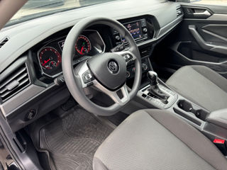 Volkswagen Jetta foto 8