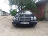 Mercedes E Class foto 2