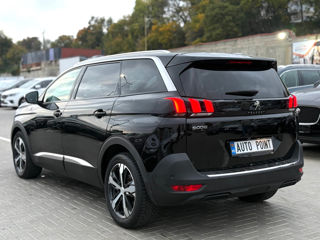 Peugeot 5008 foto 4