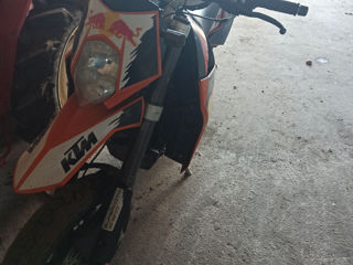 KTM 950