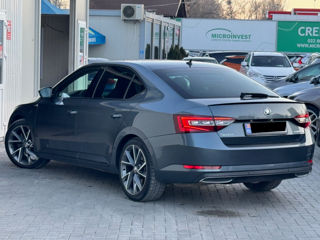 Skoda Superb foto 4