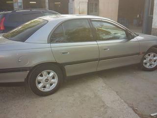 Opel Omega foto 3