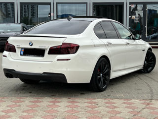 BMW 5 Series foto 3